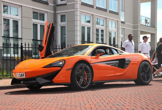 McLaren 570S