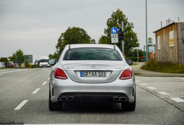 Mercedes-AMG C 63 S W205