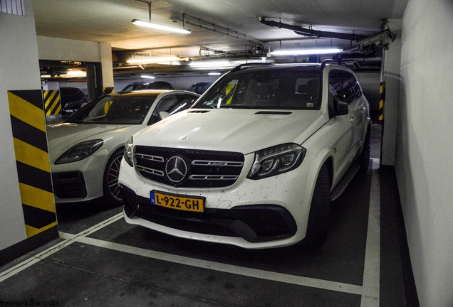Mercedes-AMG GLS 63 X166