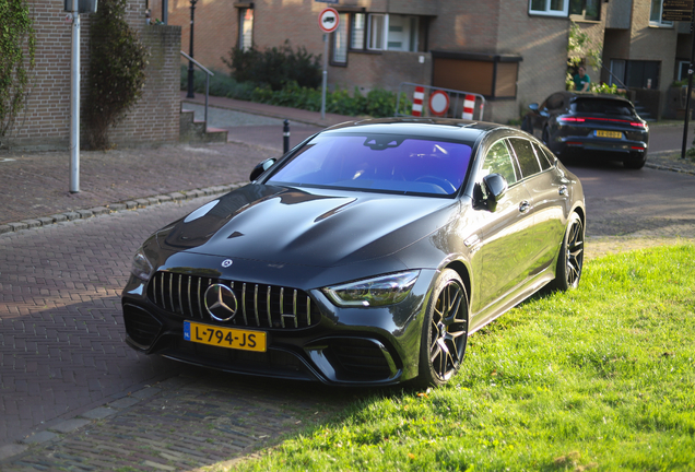 Mercedes-AMG GT 63 S X290