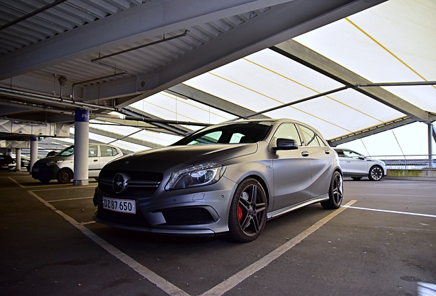 Mercedes-Benz A 45 AMG
