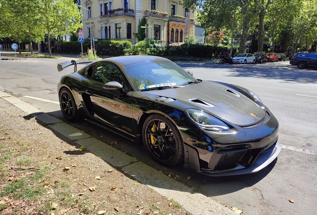 Porsche 718 Cayman GT4 RS Weissach Package