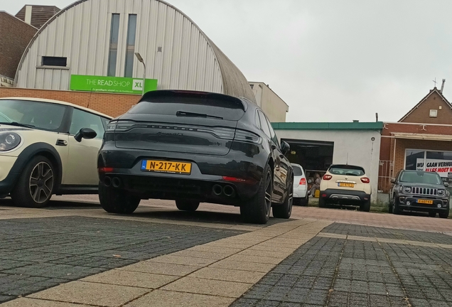 Porsche 95B Macan GTS MkII