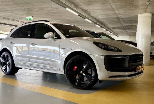 Porsche 95B Macan GTS MkIII