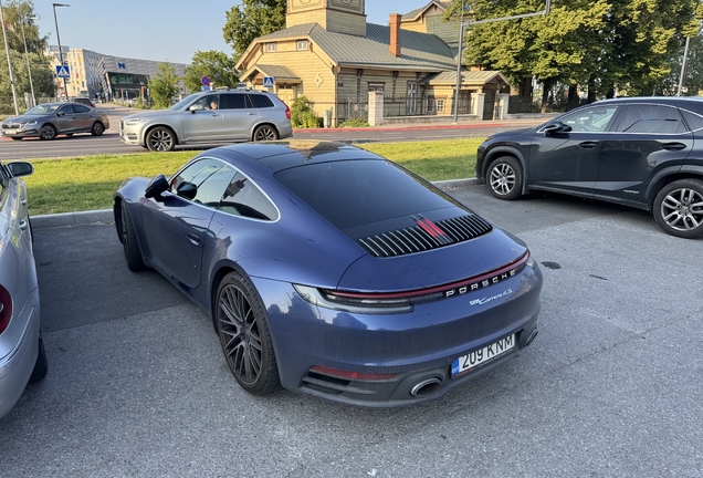 Porsche 992 Carrera 4S