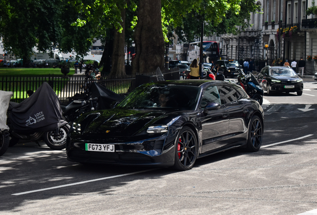 Porsche Taycan GTS Sport Turismo