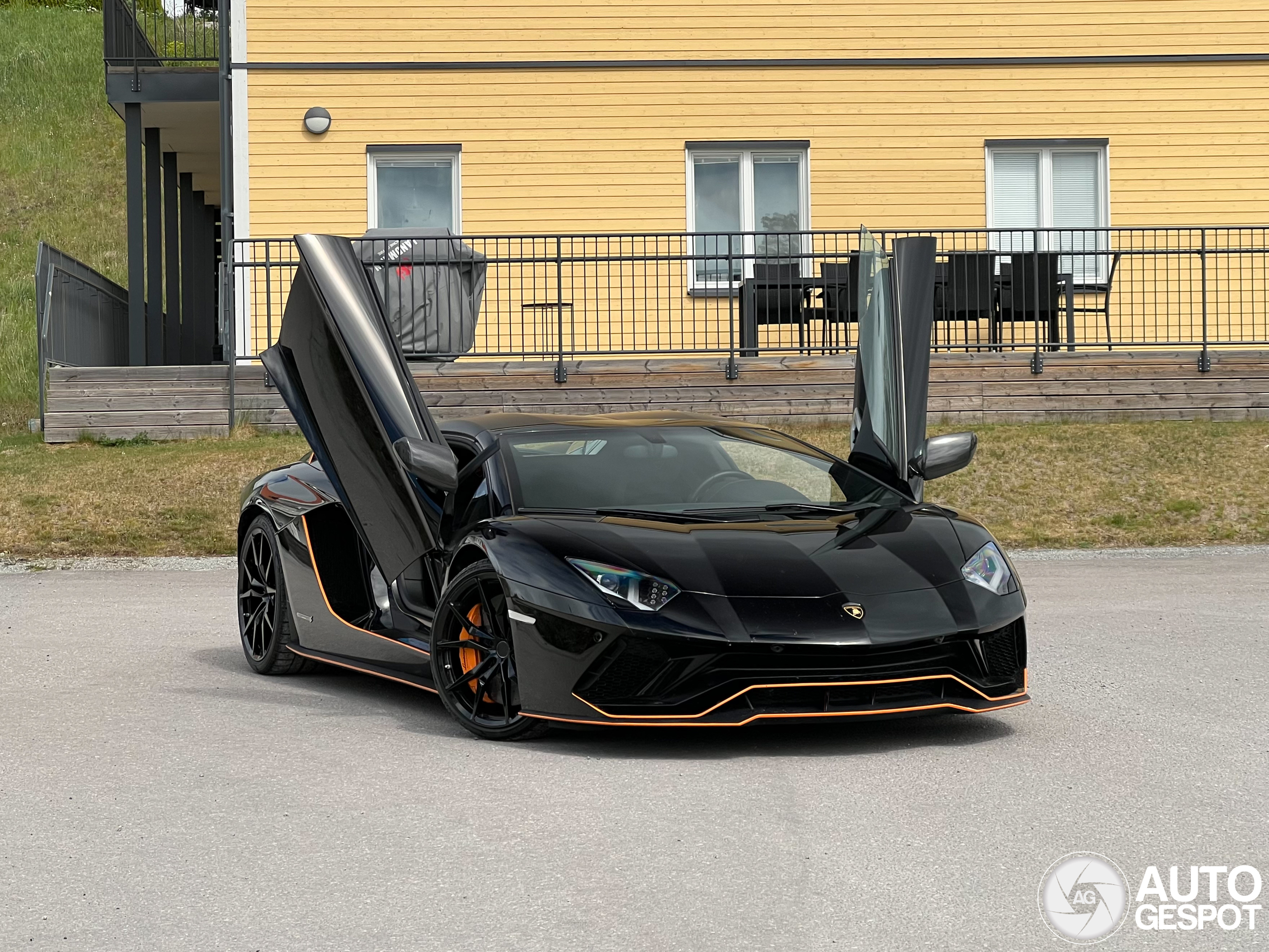Lamborghini Aventador S LP740-4 Roadster