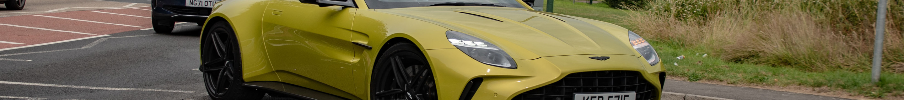 Aston Martin Vantage 2024