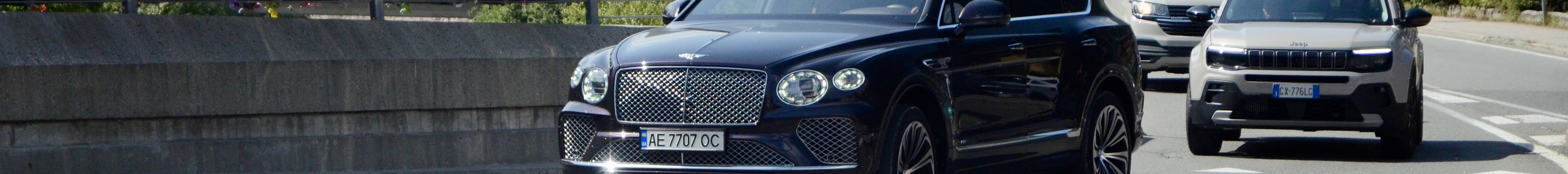 Bentley Bentayga V8 2021