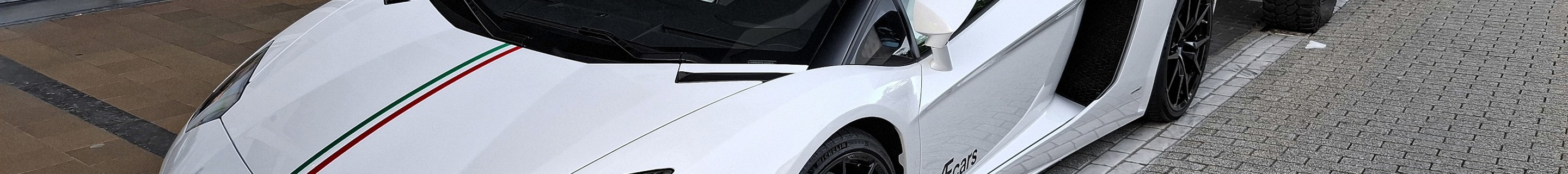 Lamborghini Aventador LP700-4 Roadster