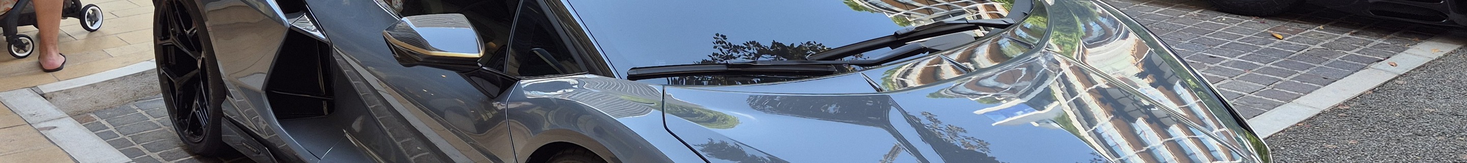 Lamborghini Revuelto
