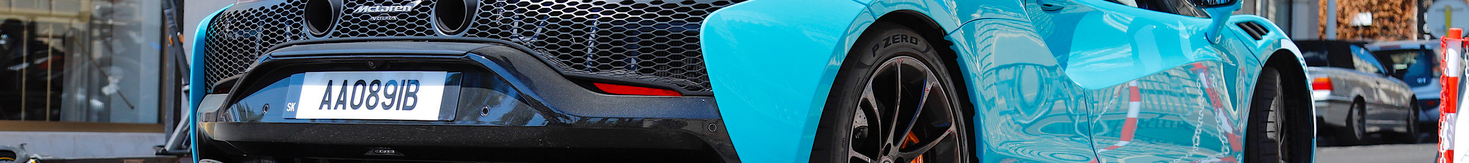 McLaren Artura Spider