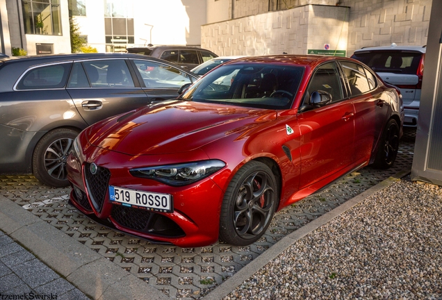 Alfa Romeo Giulia Quadrifoglio 2023