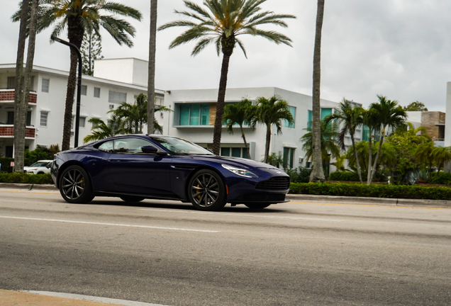 Aston Martin DB11