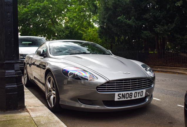 Aston Martin DB9