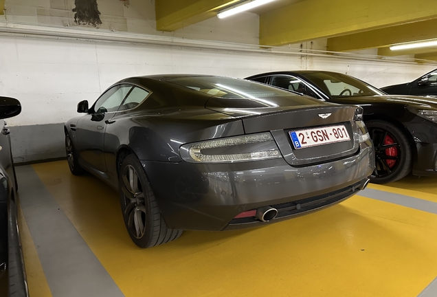 Aston Martin DB9 2010