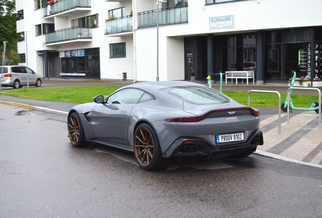 Aston Martin V8 Vantage 2018
