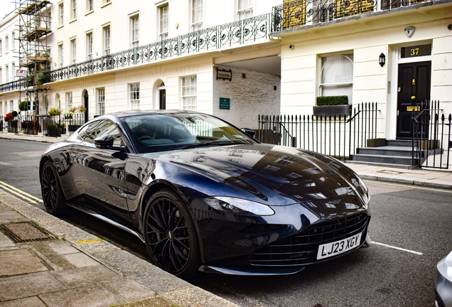 Aston Martin V8 Vantage 2018