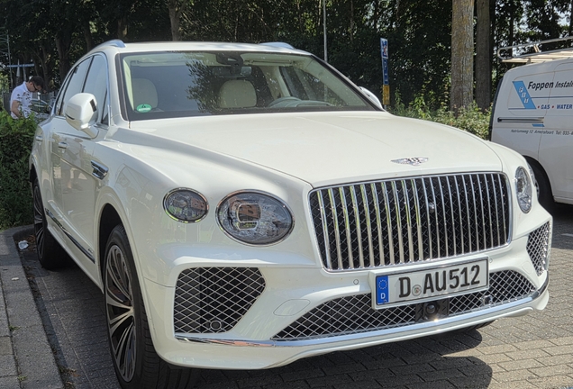 Bentley Bentayga Azure 2024