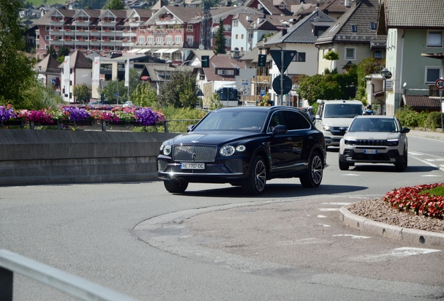 Bentley Bentayga V8 2021