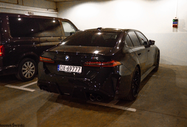 BMW M5 G90