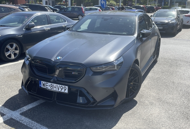 BMW M5 G90