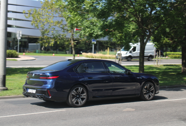 BMW M760e xDrive
