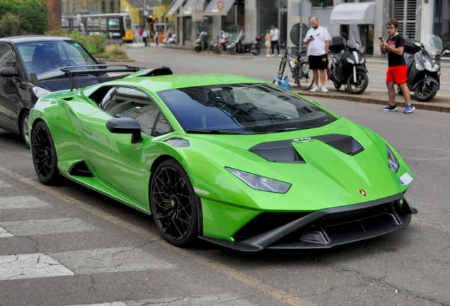 Lamborghini Huracán LP640-2 STO