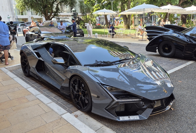 Lamborghini Revuelto