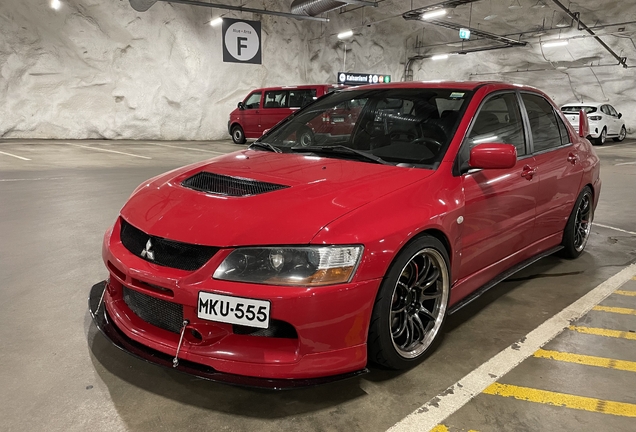 Mitsubishi Lancer Evolution IX RalliArt