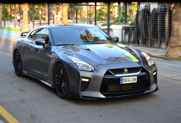 Nissan GT-R 2013