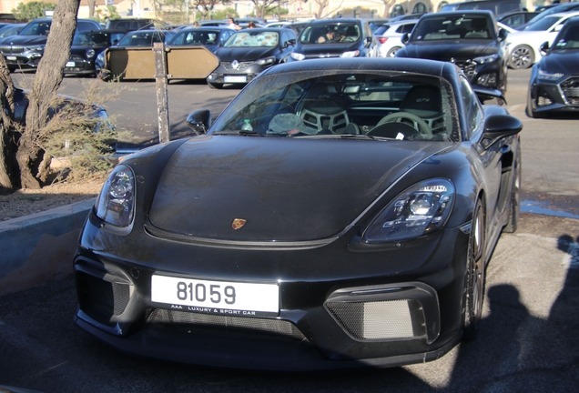 Porsche 981 Cayman GT4