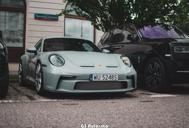 Porsche 992 S/T
