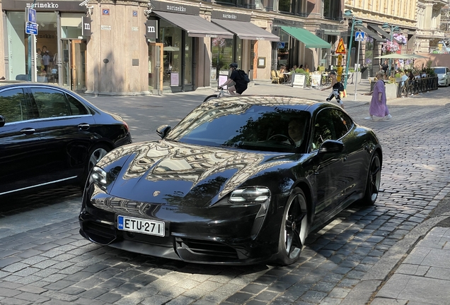 Porsche Taycan Turbo