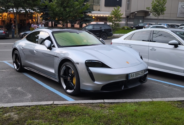 Porsche Taycan Turbo S