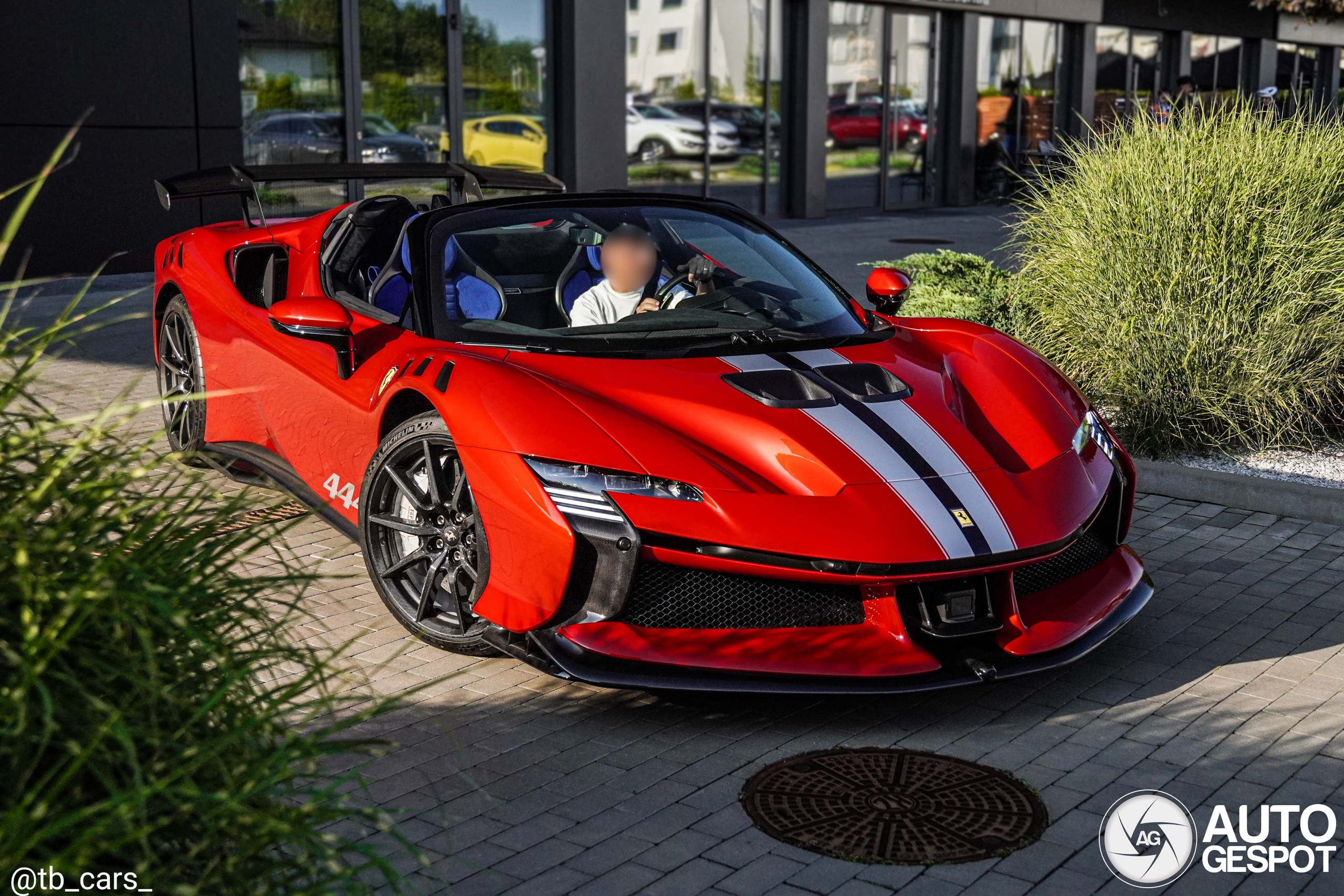 Ferrari SF90 XX Spider