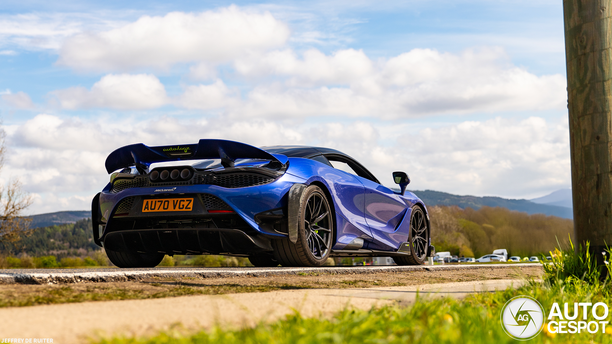 McLaren 765LT