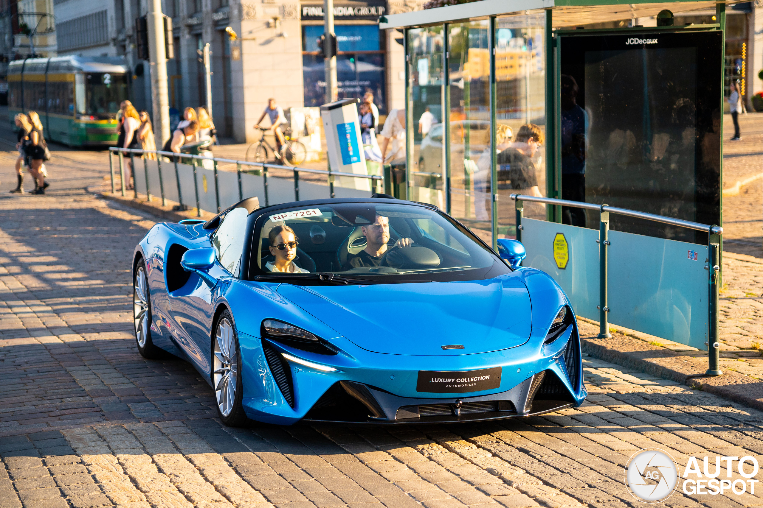 McLaren Artura Spider