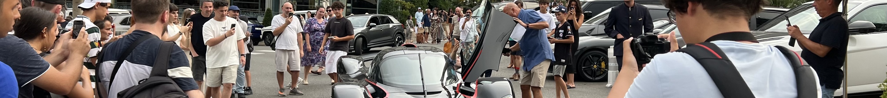 Aston Martin Valkyrie Spider