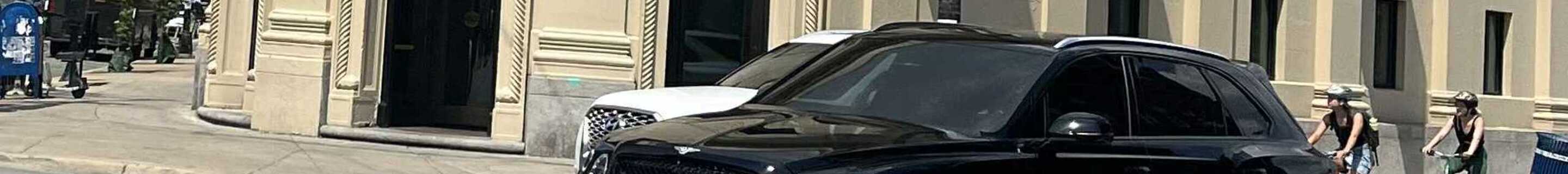 Bentley Bentayga Black Edition