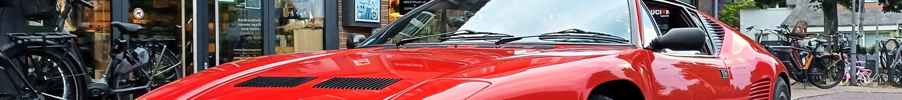 De Tomaso Pantera GT5S