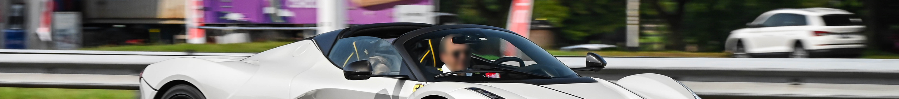 Ferrari LaFerrari Aperta