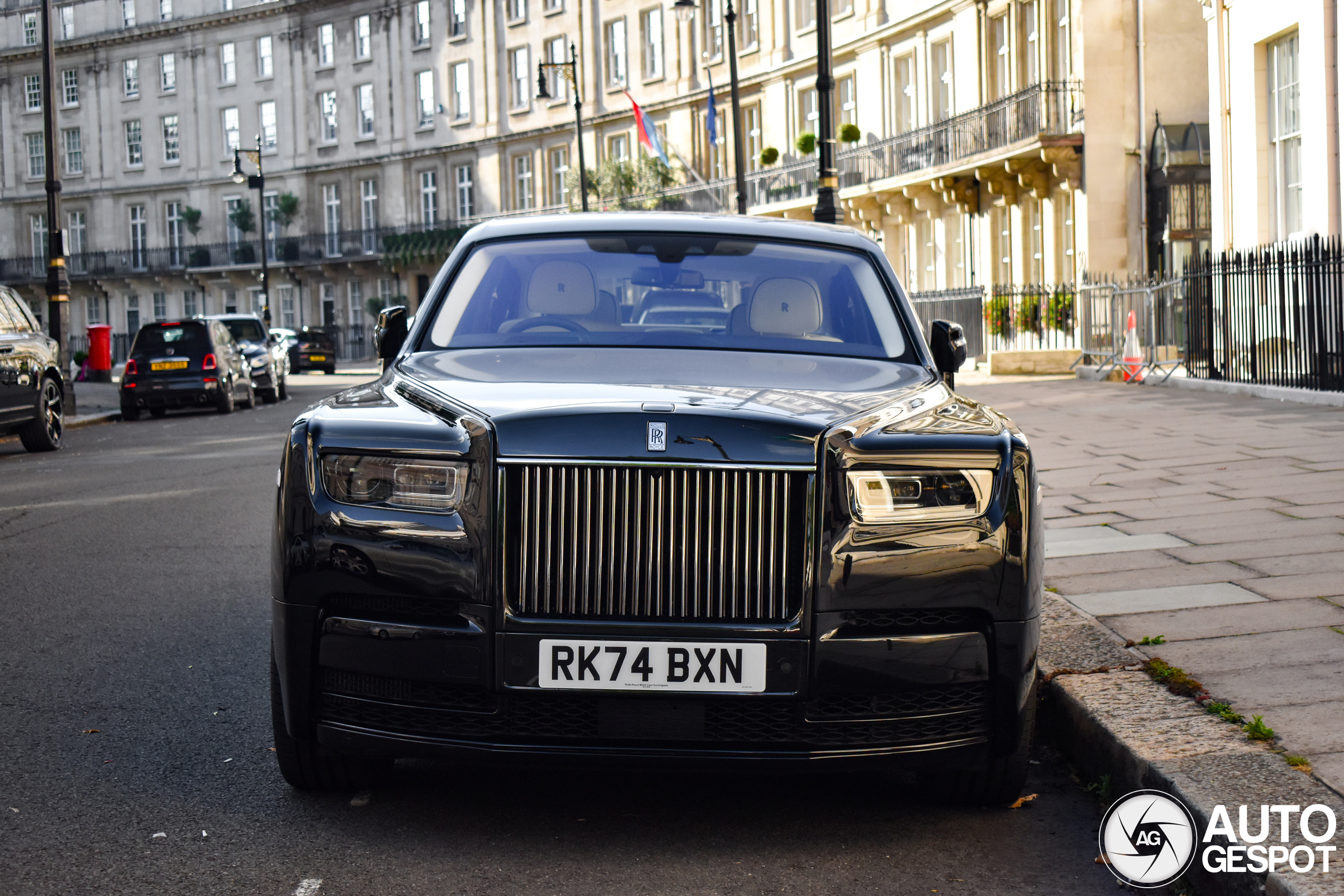 ROLLS-ROYCE PHANTOM ＩＩ Rolls-Royce Phantom VIII Series II - 02 April 2025 - Autogespot