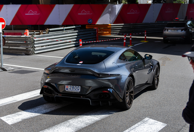 Aston Martin V8 Vantage 2018