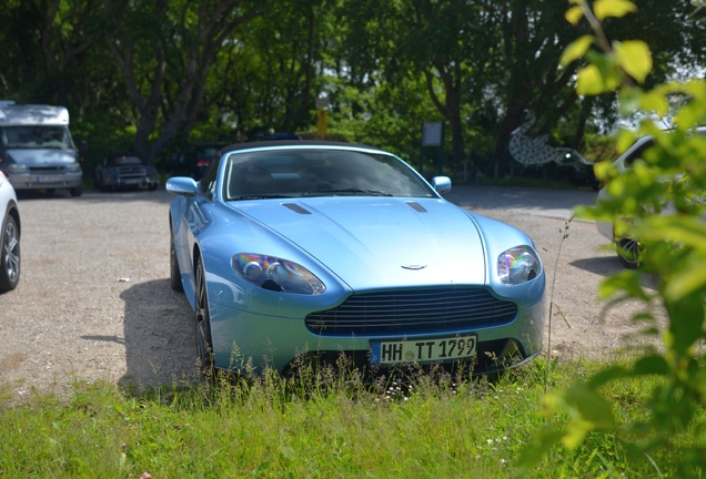 Aston Martin V8 Vantage Roadster 2012
