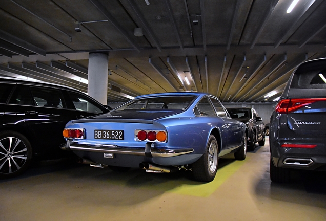 Ferrari 365 GT 2+2