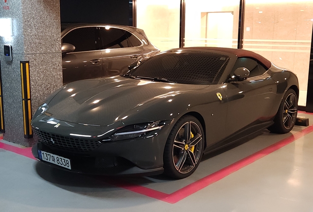 Ferrari Roma Spider