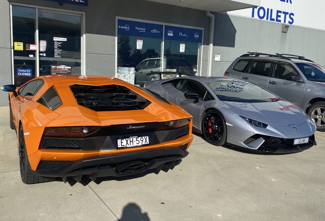 Lamborghini Aventador S LP740-4
