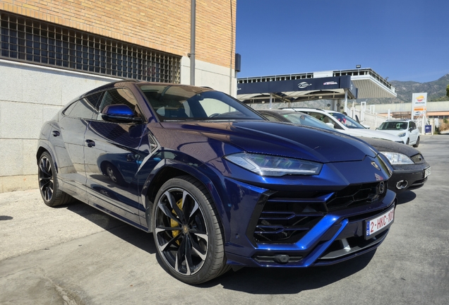 Lamborghini Urus