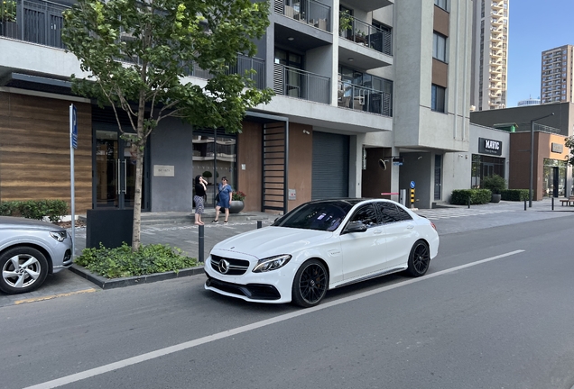 Mercedes-AMG C 63 S W205